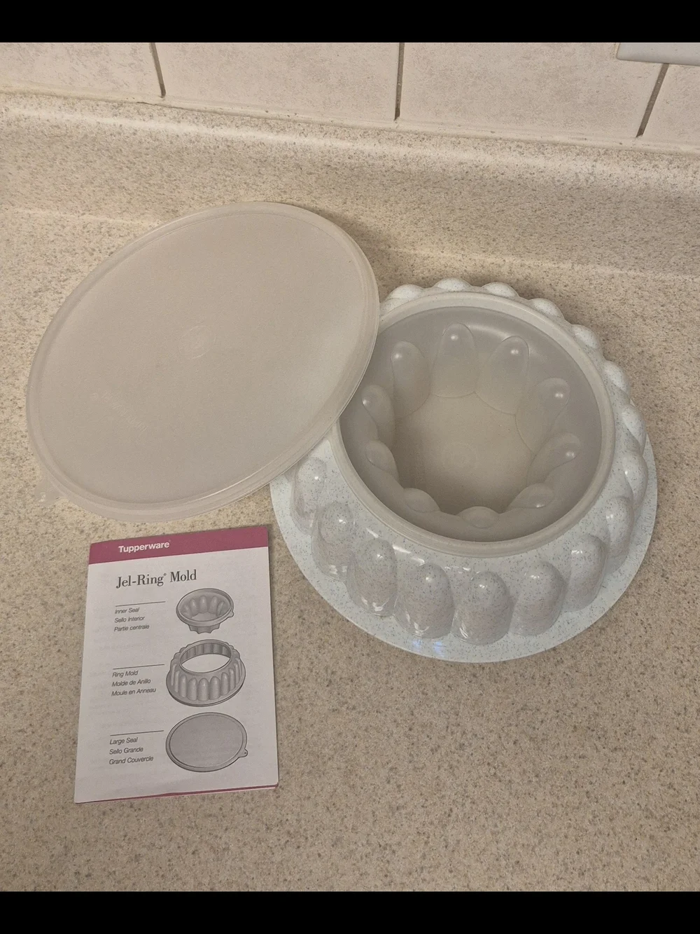 Tupperware Speckled Grey Jel-Ring Mold with Inner Release Core